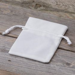 Velvet pouches 6 x 8 cm - white Velvet pouch